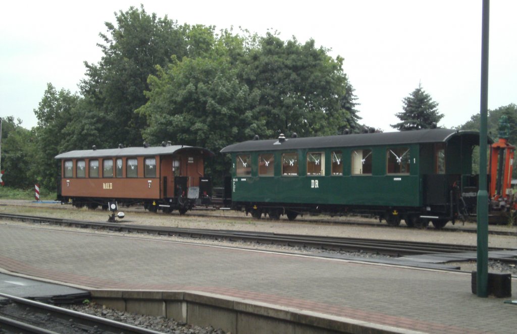 R..K.B 33 und ein grner Buffetwagen standen auf dem Bahnhof Putbus