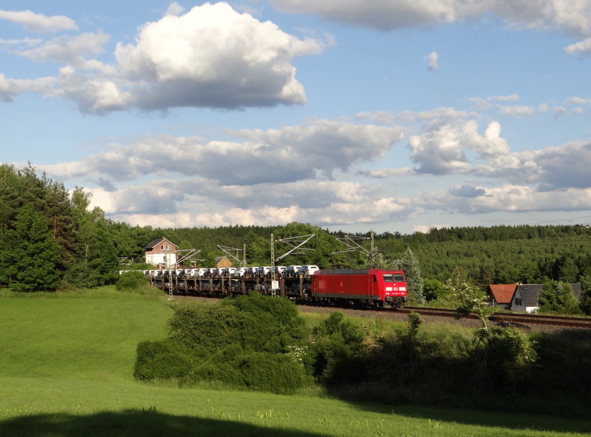 145 046 -9 zusehen am 05.06.14 mit dem 87er in Röttis/V. mit Zielanzeige Bielefeld Hbf! Zug fuhr aber nach Hof:) 