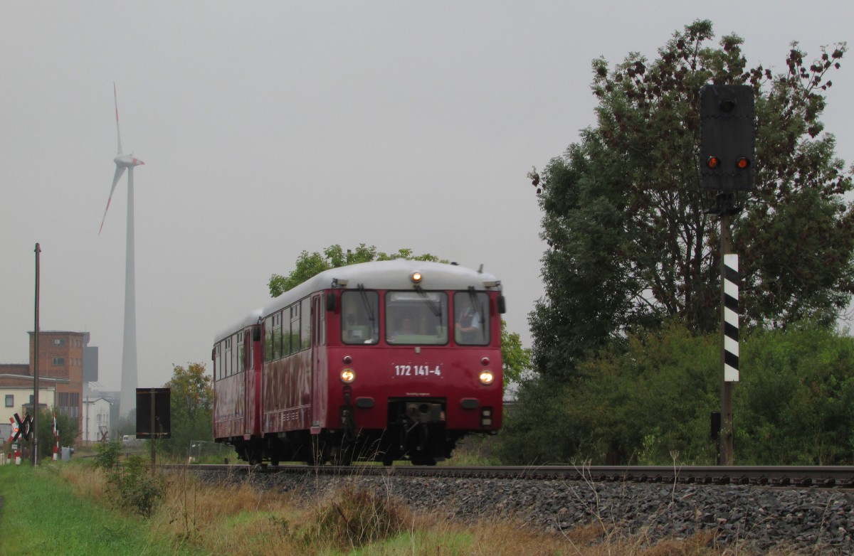 172 141-4 und 172 140-6 am Multicar Werk kurz vor Waltershausen am 21.09.2014