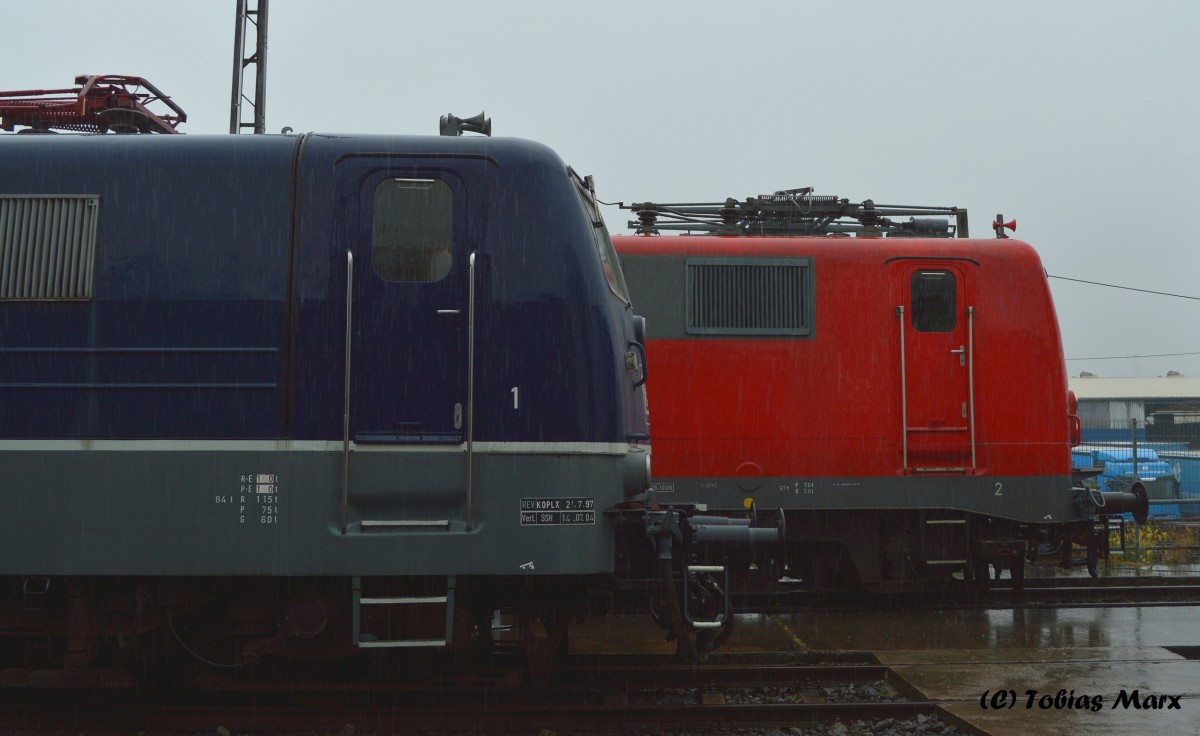 181 001-9 (vorne) und 141 366-5 (hinten) abgestellt in Koblenz beim Sommerfest am 13.06.2015