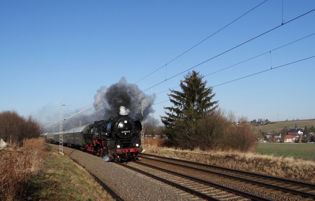 52 8154-8 ist am 22.02.14 in Steinpleis zusehen. Sie fhrt einen Sonderzug von Leipzig nach Johanngeorgenstadt. 