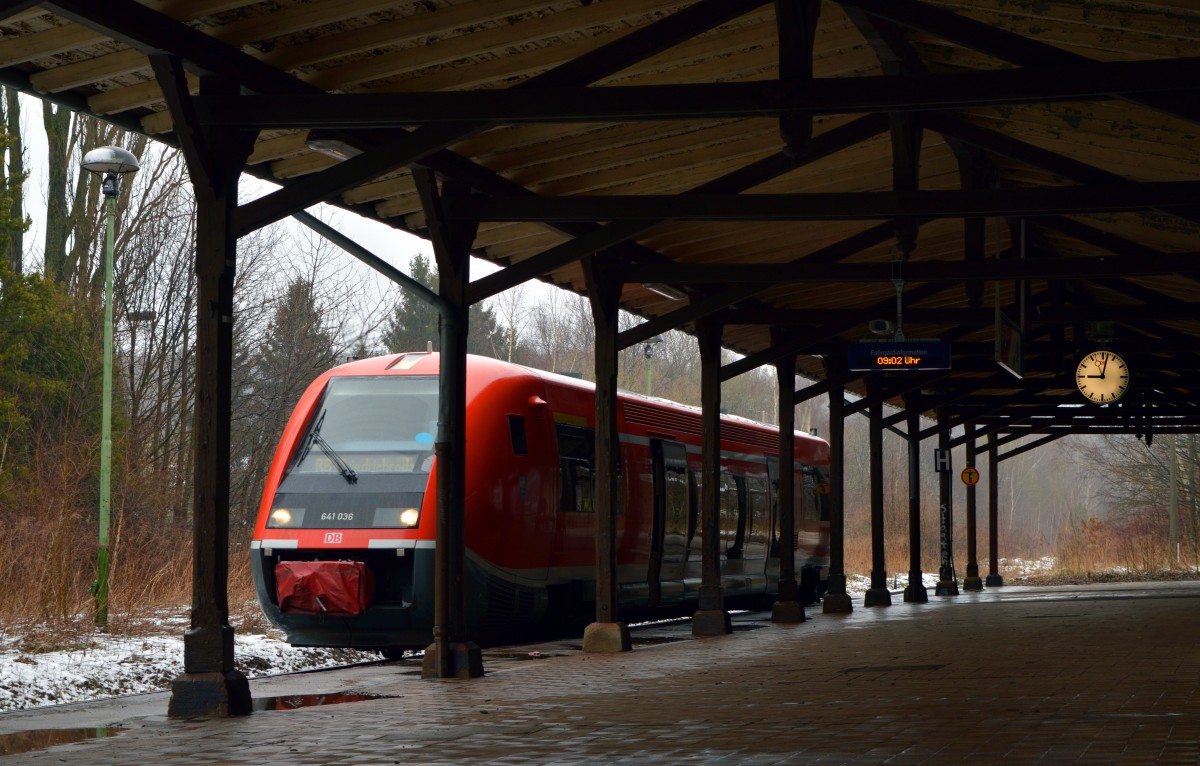 641 036 beim Halt in Friedrichroda am 02.04.2015