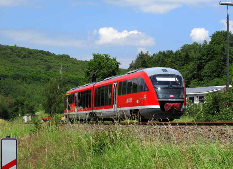 642 109 bei der Ausfahrt aus Alsenz am 31.Mai.2014