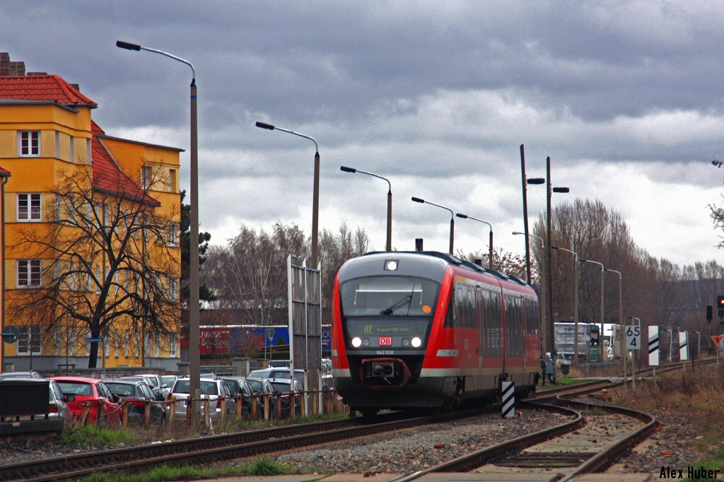 642 530 als RE nach Kassel-Wilhelmshhe bei der Durchfahrt Erfurt-Nord am 20.12.14