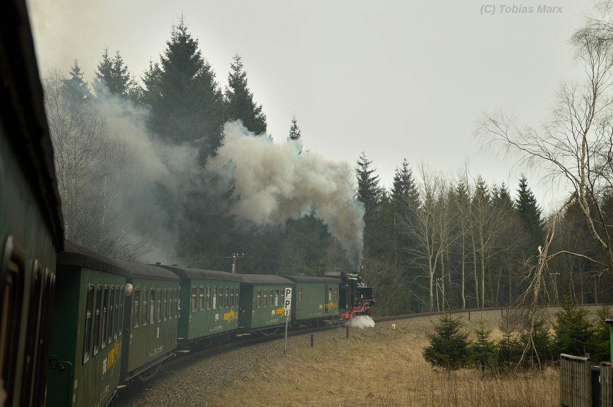 99 1793-1 bei der Ausfahrt mit P 1003 aus Kretscham-Rothensehma am 30.03.2016