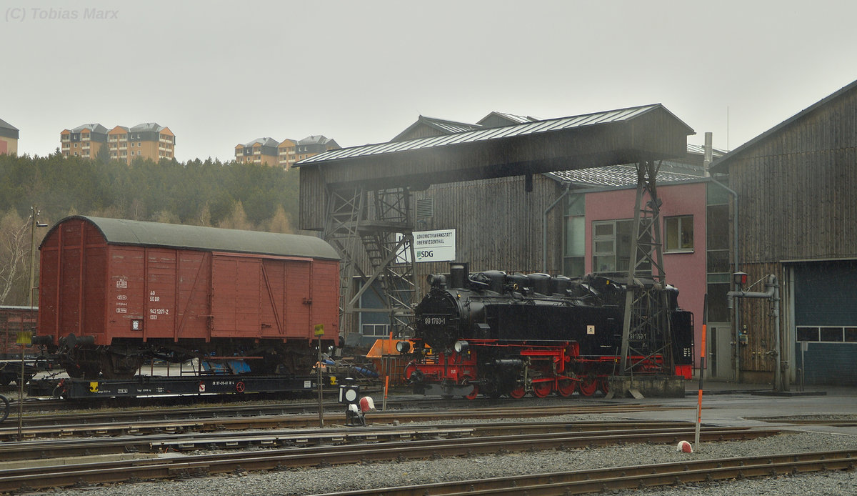 99 1793-1 beim Ausschlacken in Oberwiesenthal am 30.03.2016
