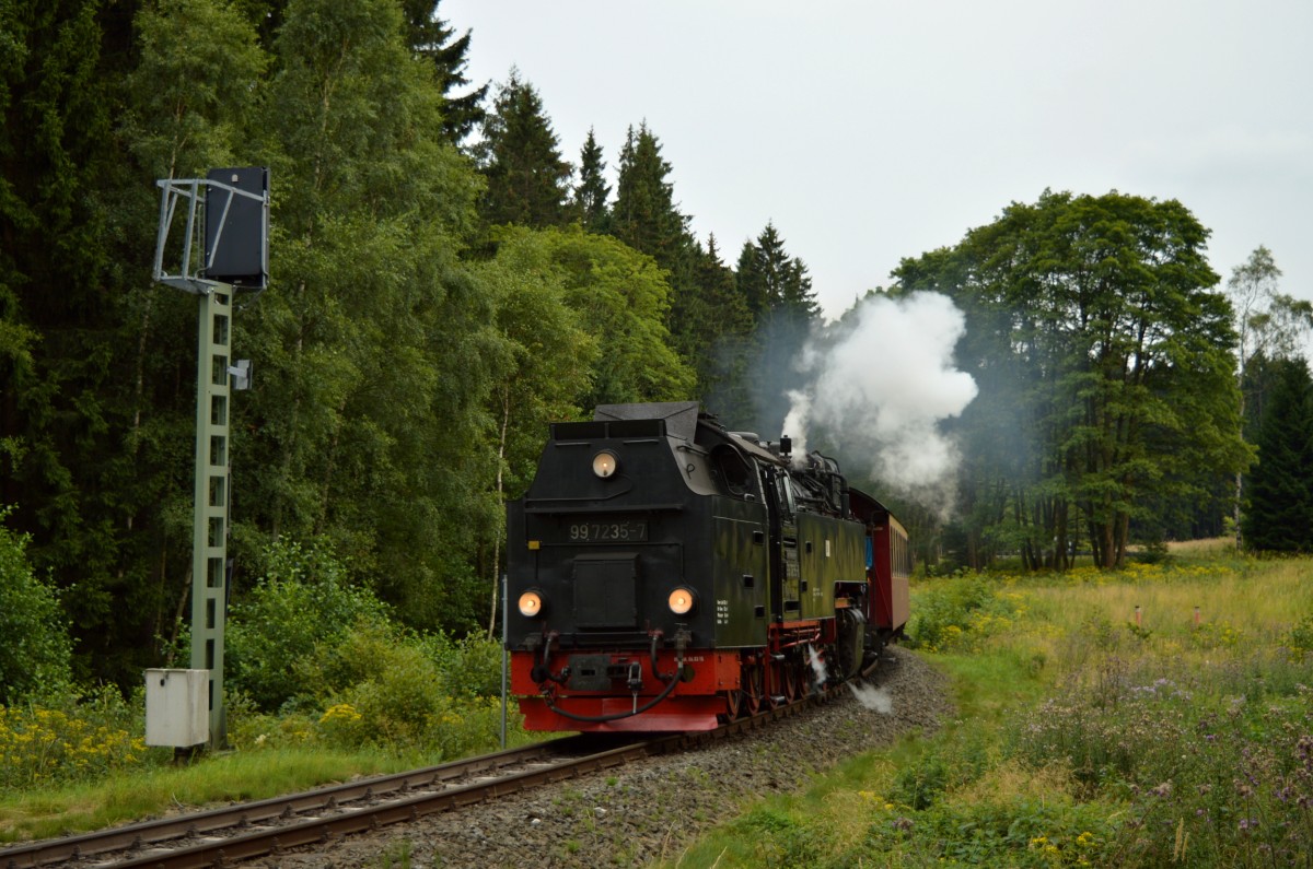 99 7235-7 bei der Einfahrt mit N 8904 in Drei-Annen-Hohne am 12.08.2015