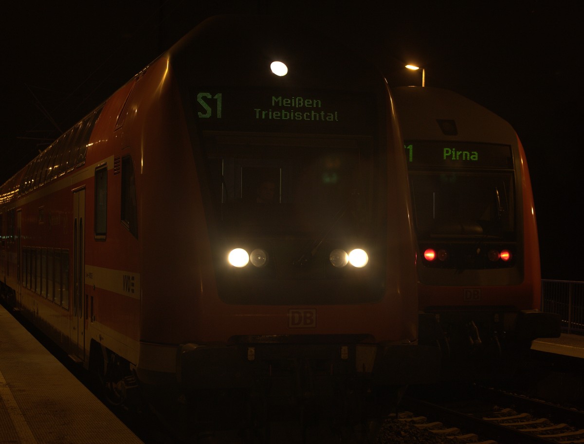 Abendliche Begegnung am Interrimshaltepunkt Dresden Trachau. Freihandaufnahme.
25.01.2014 18:42 Uhr.
