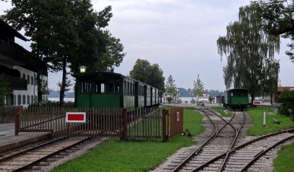 Abgestellte Waggons der Chiemseebahn im Endbahnhof Prien-Stock.
Aufgenommen im September 2014.