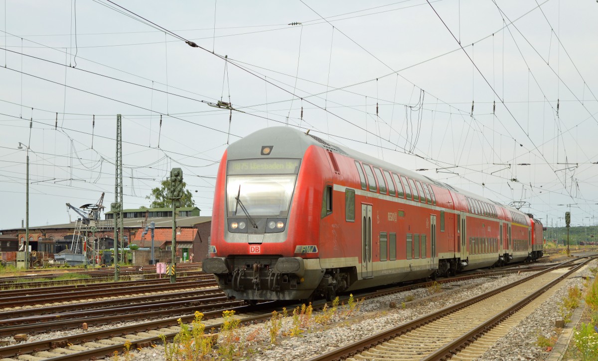 Ausfahrt einer RB 75 nach Darmstadt Hbf aus Darmstadt Kranichstein am 08.05.2015