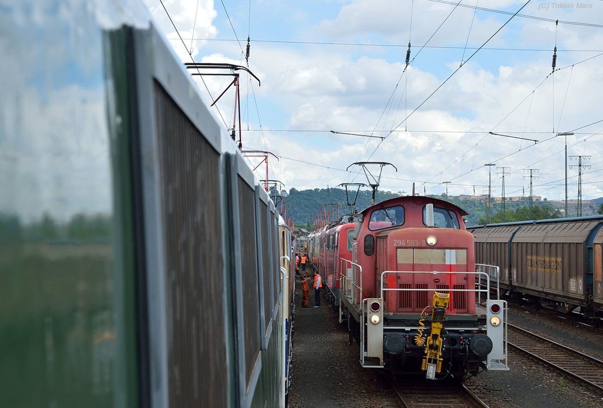Blick von 141 228 auf die Lokaufstellung zur Lokparade beim Sommerfest in Koblenz am 18.06.2016