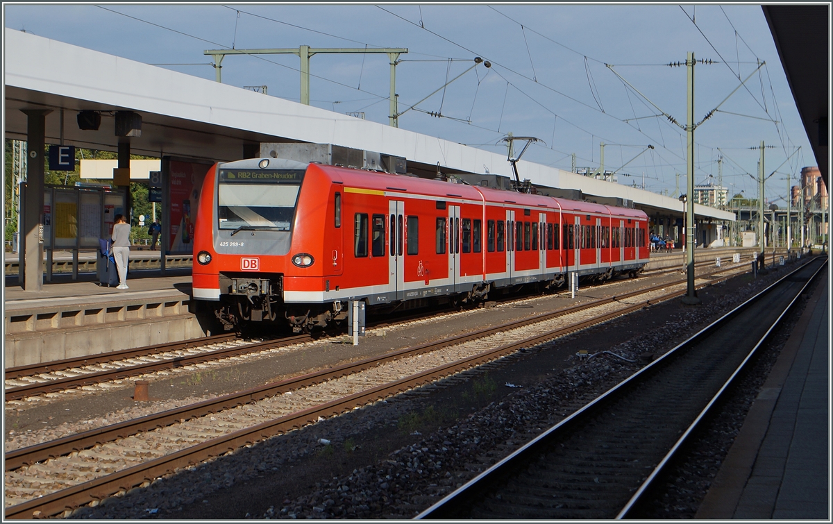 Der DB ET 425 269-8 in Mannheim.
20. Aug. 2014