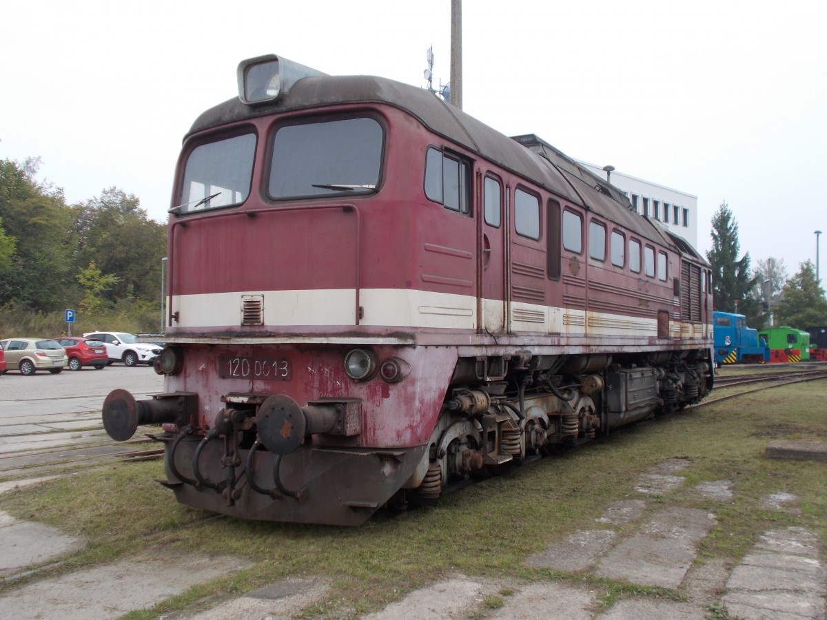 Die Erste Taigatrommel:120 001-3,am 03.Oktober 2014,fand im Schweriner Eisenbahnmuseum ein Zuhause.