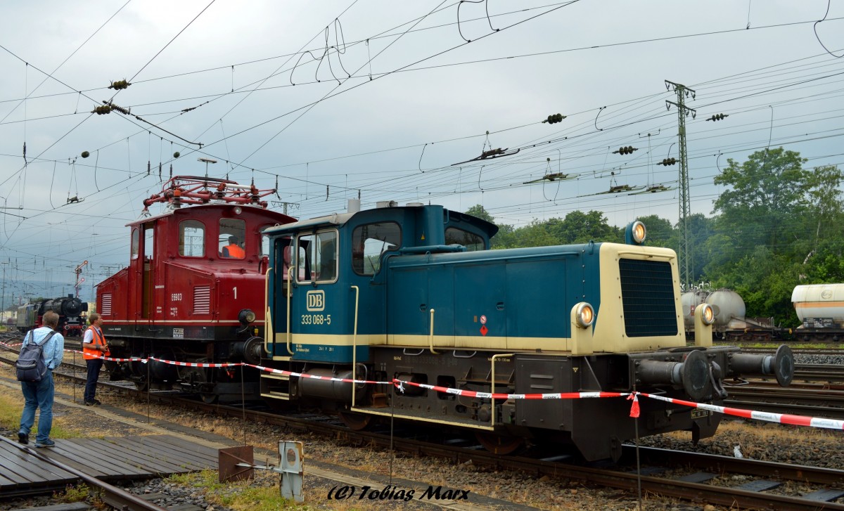 E69 03 und 333 068-5 am morgen des 13.06.2015 im DB Museum Koblenz beim Sommerfest 2015.