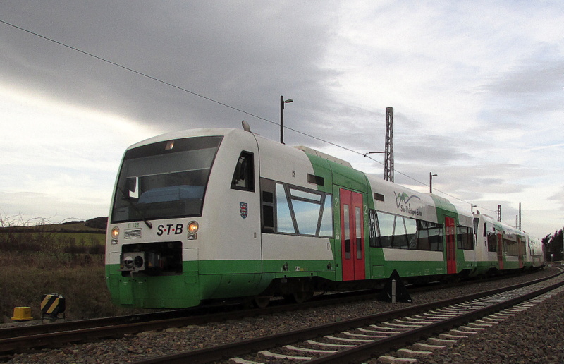 Ein 650er der Erfurter Bahn bei der Einfahrt in Arnstadt am 08.Feb.2014