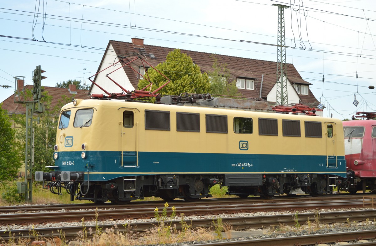 Ein Blick auf die frisch Untersuchten 140 423-5 in Darmstadt Kranichstein am 08.05.2015