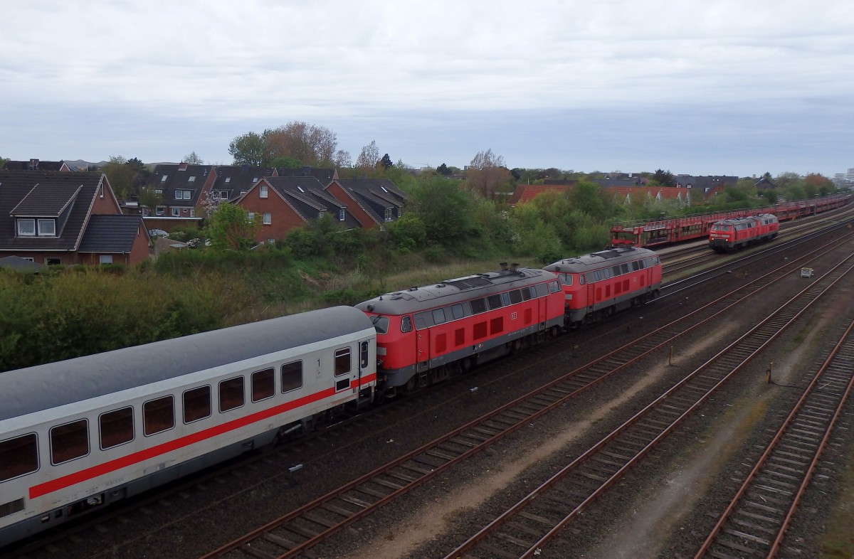 Ein IC ist kurz vor dem Erreichen des Endbahnhofes Westerland(Sylt).
Aufgenommen im Mai 2015.