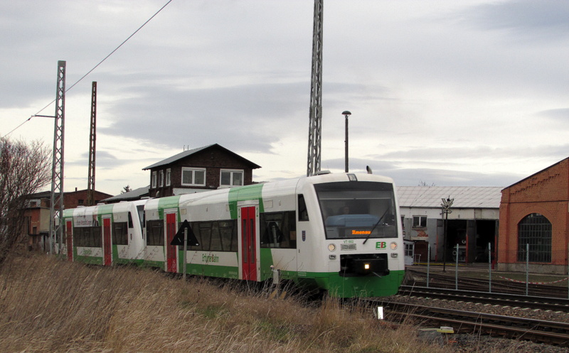 Ein Zug der Erfurter Bahn bei der Einfahrt in Arnstadt am 08.Feb.2014