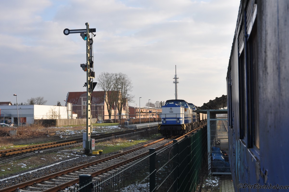 Eine Doppeltraktion V100 Ost der D&D steht in Quarkenbrck am (17.02.2016)