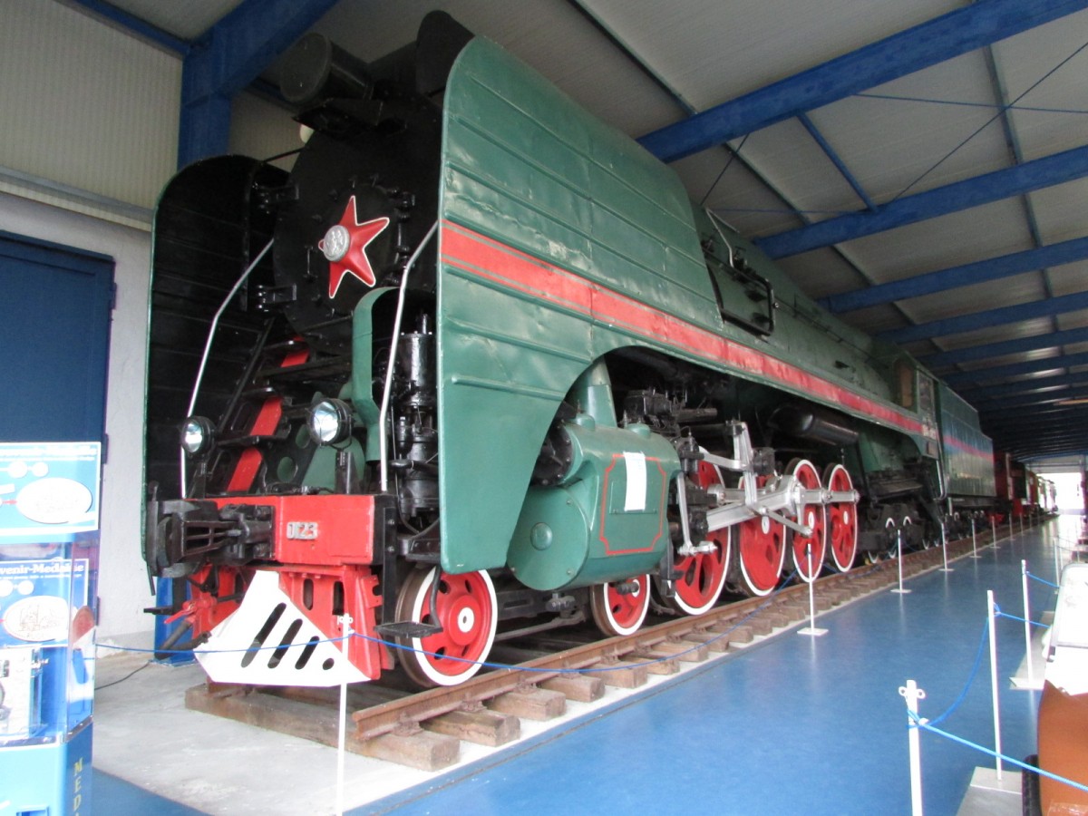 Eine Russische Dampflok im Technik Museum Prora am 16.Okt.2013 