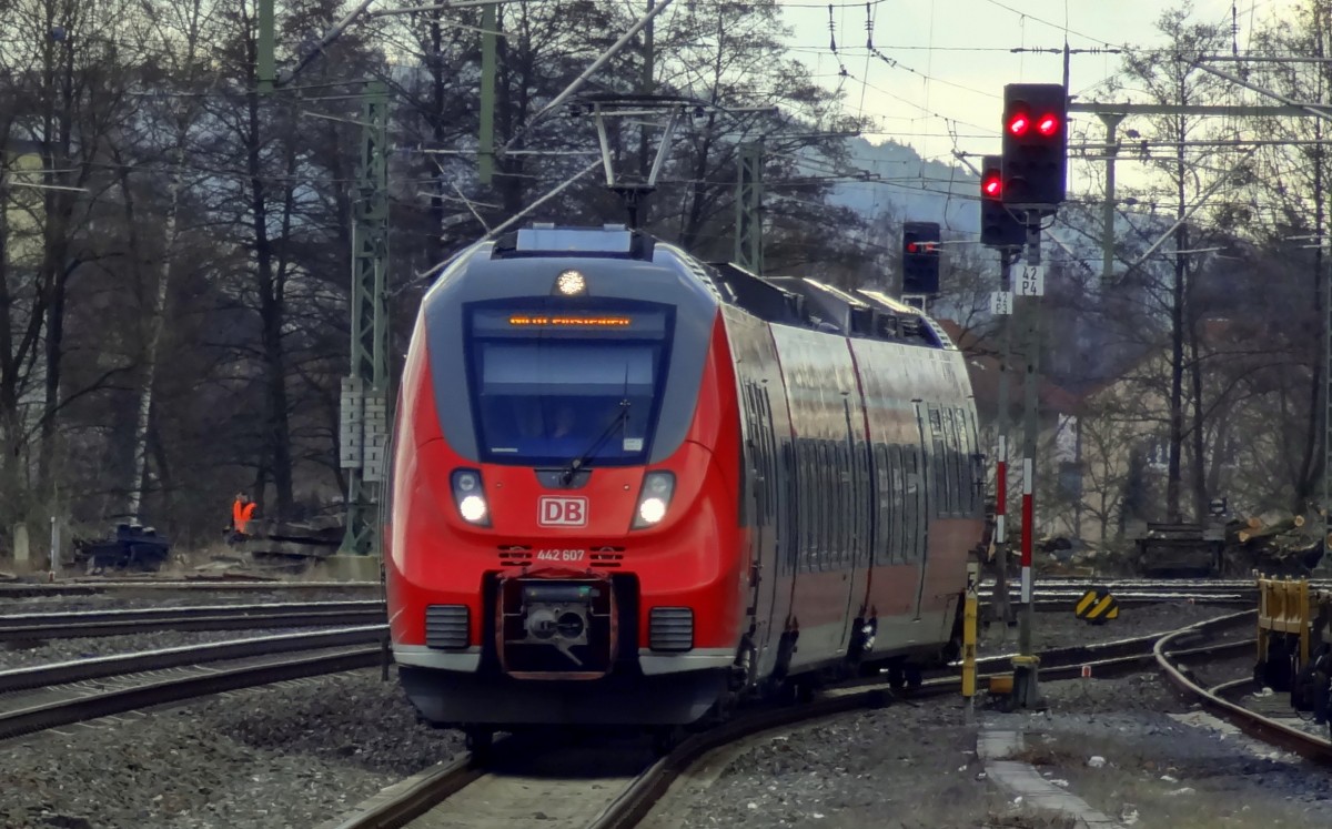 Einfahrt der Regionalbahn aus Bamberg in Kronach.
Aufgenommen im Februar 2014.