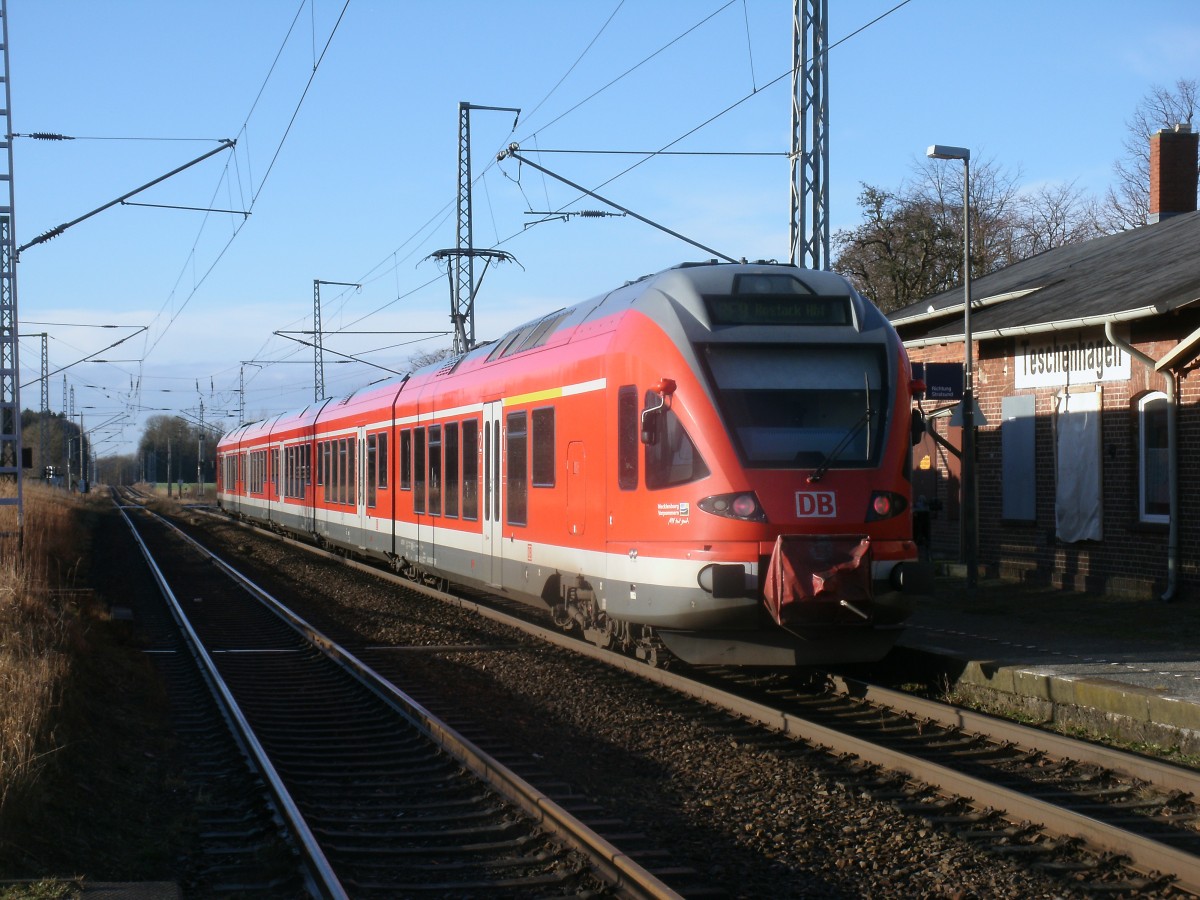 Nach nicht mal zwei Minuten Aufenthalt in Teschenhagen setzte der 429 030 seine Fahrt mit dem RE 13006 Sassnitz-Rostock fort.Nächster Halt:Samtens.