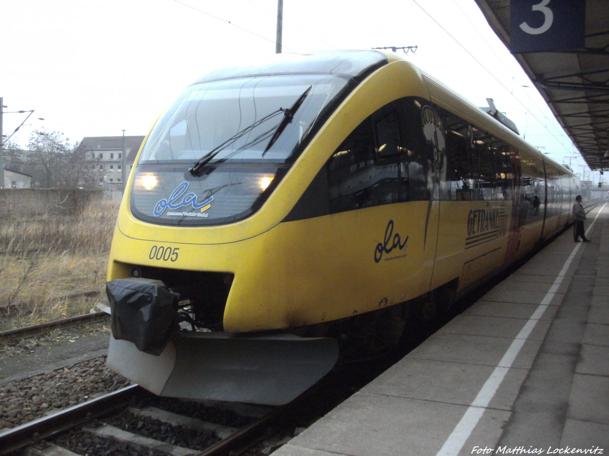 OLA VT 0005 mit Ziel Btzow im Bahnhof Neubrandenburg am 14.12.13 