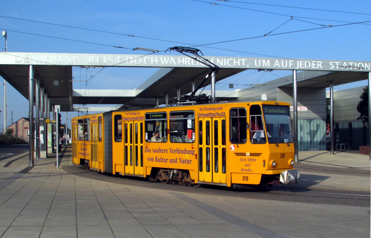 Tw 319 verließ am 20.09.2014 den Gothaer Hauptbahnhof