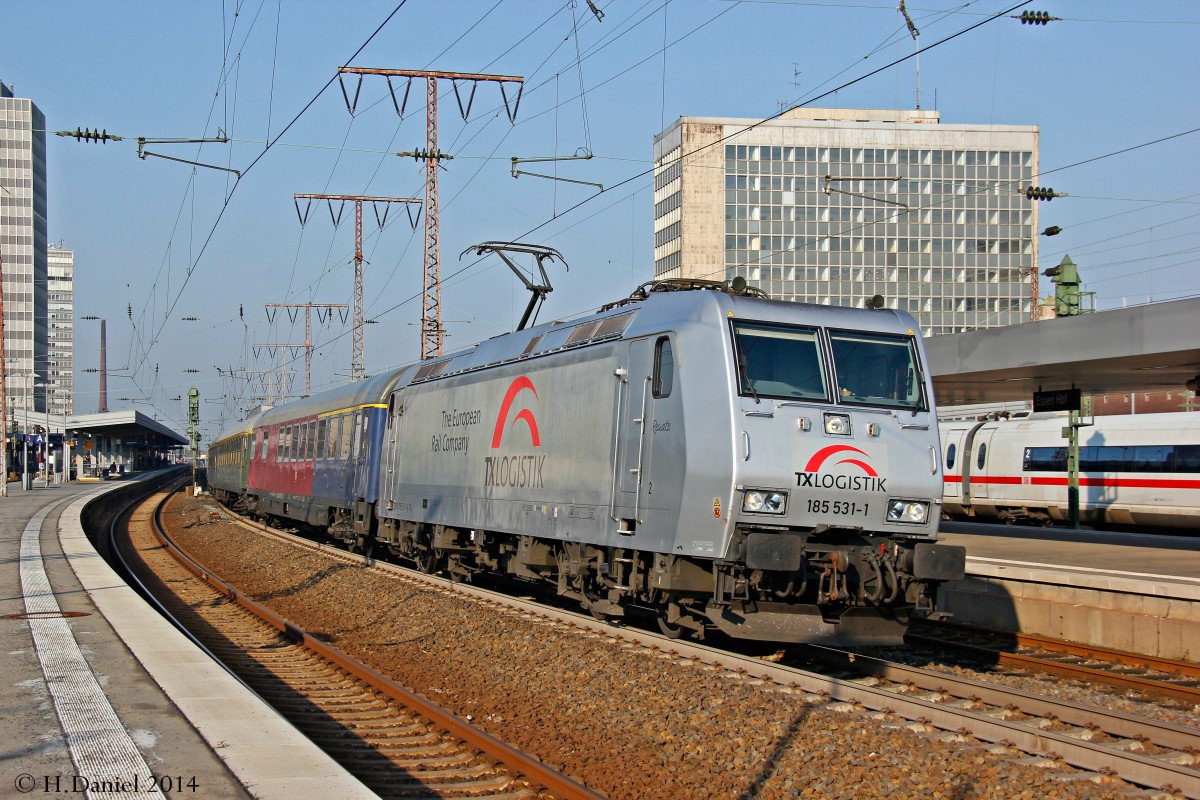 TXL 185 531-1 mit dem AKE-Sonderzug am 29.03.2014 in Essen Hbf.