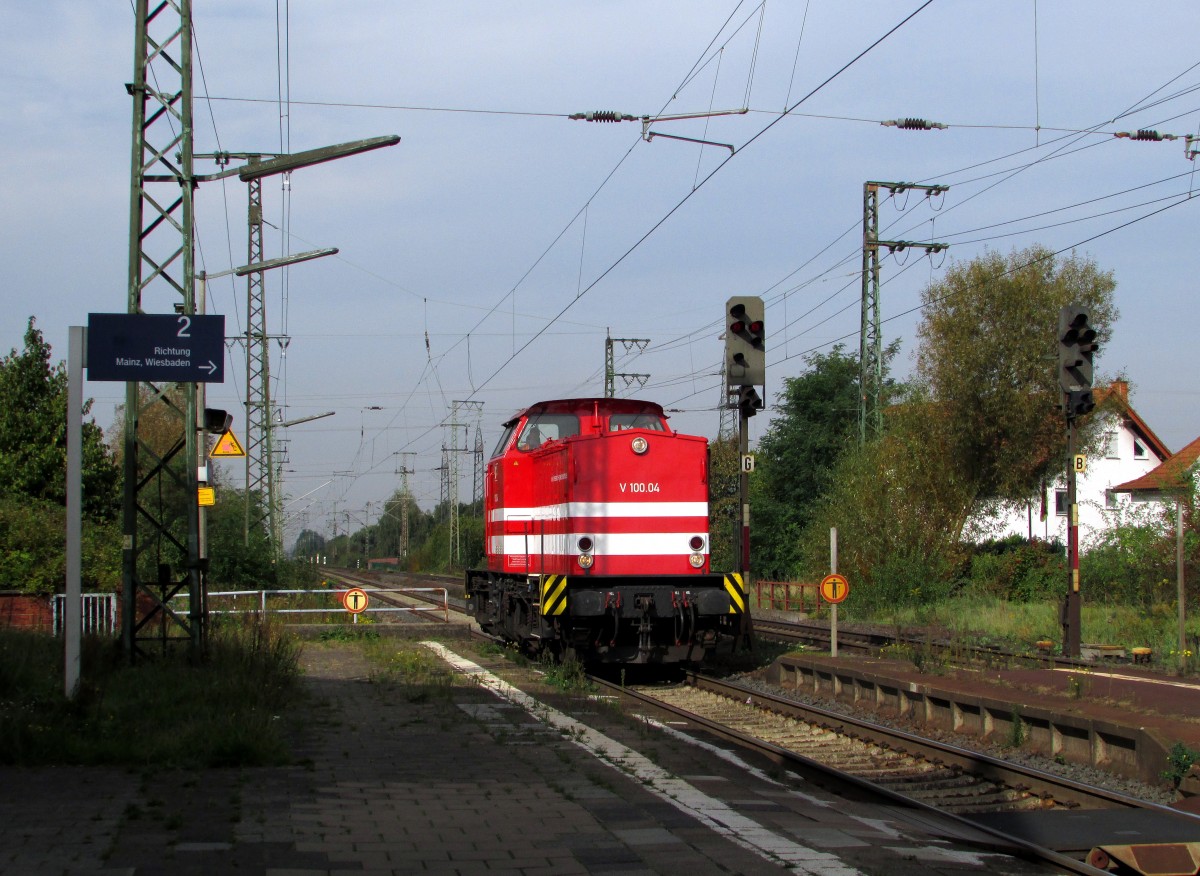 V 100.04 der Hessischen Güterbahn durchfuhr am 24.09.2014 den Bahnhof Weiterstadt