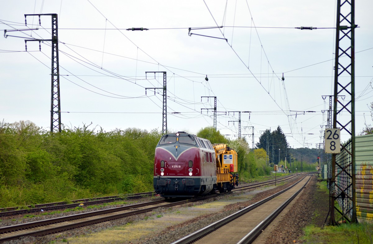V 270.10 kurz vor dem Bahnhof Weiterstadt am 17.04.2015