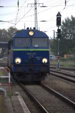 Hier setzt sich SU  46-032  in Cottbus vor den EC Wawel nach Wroclaw, eine polnische Diesellok. 17.10.2014 11:16 Uhr.