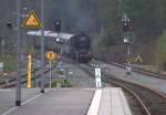 Bahnsteig in Annaberg Buchholz Sd, ein seltener Gast 50 3616-5 aus Schwarzenberg kommend,fhrt am rechten Gleis ein.04.10.2014 , 11:06 Uhr.