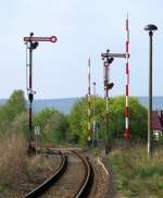 Die Signal H und G im Bahnhof Immelborn.Die Signale geben Ausfahrt für die Züge die in ri Eisenach wollen.Aufgenommen am 19.April.2014