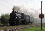 38 3199 der SEH(Süddeutsches Eisenbahnmuseum Heilbronn)durchfährt am 11.Apr.2014  den Bahnhof Weiterstadt um 11:18 Uhr.Die Lok hat die Farben einer Preußsichen Staatslok.