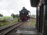 br-9979917/527065/lok-12-am-02102016-mit-ihrem Lok 12 am 02.10.2016 mit ihrem Zug bei der Ausfahrt aus Bocksthal Richtung Benndorf.