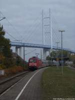 101 059-4 mit dem InterCity bei der Durchfahrt des Bahnhofs Stralsund-Rgendamm am 8.10.13 