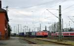 br-152-es-64/405109/152-081-6-durchfuhr-mit-einem-gueterzug 152 081-6 durchfuhr mit einem Güterzug den Hauptbahnhof von Darmstadt am 04.02.2015