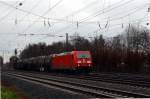185 308-4 durchfhrt mit einem kurzen Gterzug den Bahnhof Darmstadt Kranichstein am 13.12.2014