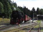 harzer-schmalspurbahnen/362929/99-7234-0-stand-am-13082014-mit 99 7234-0 stand am 13.08.2014 mit P 8920 im Bahnhof Schierke