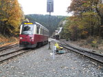 harzer-schmalspurbahnen/527141/31102016-ausfahrt-des-triebwagens-nach-hasselfelde 31.10.2016: Ausfahrt des Triebwagens nach Hasselfelde aus Eisfelder Talmhle.
