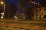 Der Frühpersonenzug aus Radeburg ist 06:55 Uhr am Weißen Ross zum Halten gekommen.
27.11.2013.