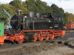 Immer noch nicht wieder im Betrieb ist die 99 4802 die am Sonntagmorgen vom 29.September 2013 in Putbus stand.