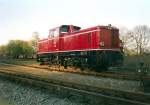 ruegensche-baederbahn/321903/251-901-noch-in-ihrer-damaligen 251 901 noch in ihrer damaligen roten Farbgebung in Putbus.