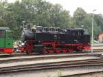 Im alten Glanz und wieder mit Lokschilder ausgestattet stand 99 (1)783,am 28.Juli 2014,in Putbus.