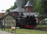 ruegensche-baederbahn/360919/99-1781-6-bei-der-ausfahrt-mit 99 1781-6 bei der Ausfahrt mit P 105 aus Putbus am 27.07.2014