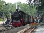 ruegensche-baederbahn/361073/99-1784-0-steht-mit-p-226 99 1784-0 steht mit P 226 abfahrbereit in Göhren am 29.07.2014
