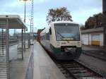 PRESS 650 032-4 mit ziel Lauterbach Mole im Bahnhof Bergen auf Rgen am 17.10.13
