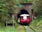 172 140-6 und der dahinter nicht sichtbare 172 141-4 bei der Ausfahrt aus dem Reinhardsbergtunnel und der Einfahrt in den Hp.Reinhardsbrunn am 21.09.2014