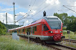 RE9 nach Stralsund bei der Ausfahrt aus Lietzow am 18.07.2016
